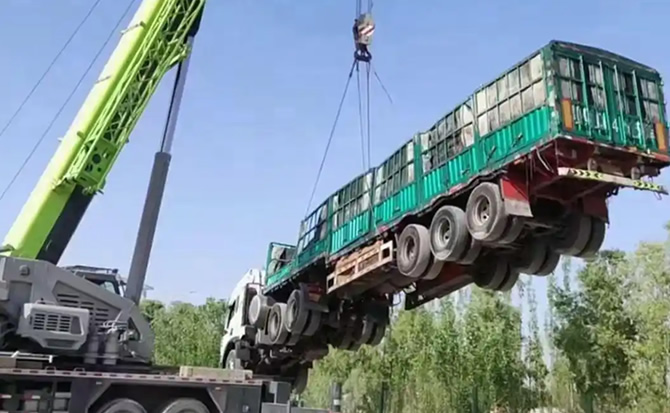 集安道路脱困救援案例